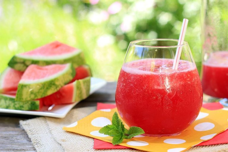 Hydration Reinvented: Why Cold-Pressed Fruit Juices Are the Cleanest Way to Recharge Your Body